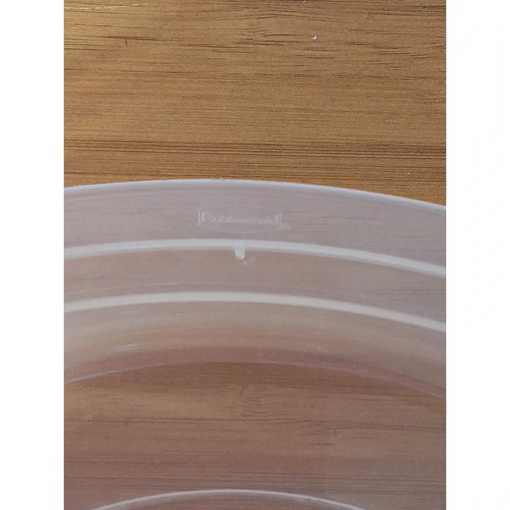 Vintage Rubbermaid Servin Saver Veggie Tray 7 Compartment Round Platter with Lid